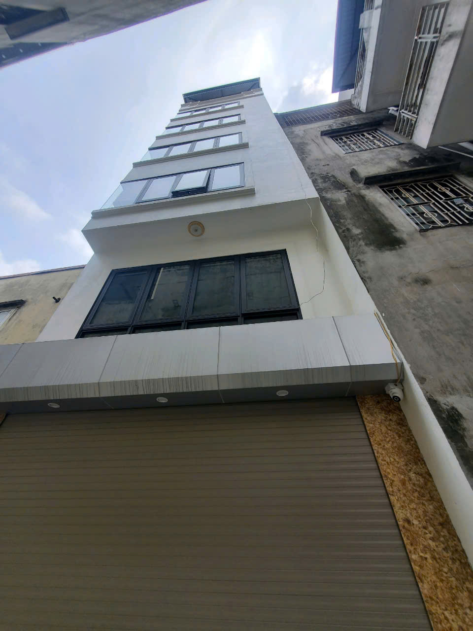 Bán nhà Nguyễn Văn Cừ,Long Biên 7 tầng,52m,mt4.7m oto vào nhà nhỉnh 18 tỷ - Ảnh 1
